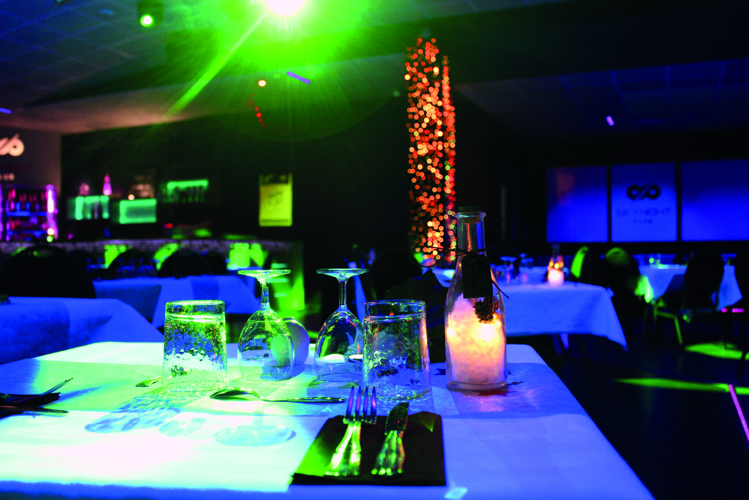 skynight table repas